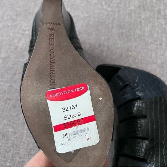 Rebecca Minkoff Sonny Embossed Peep Toe Wedge Booties Size 9 Navy Blue Black - Picture 8 of 10